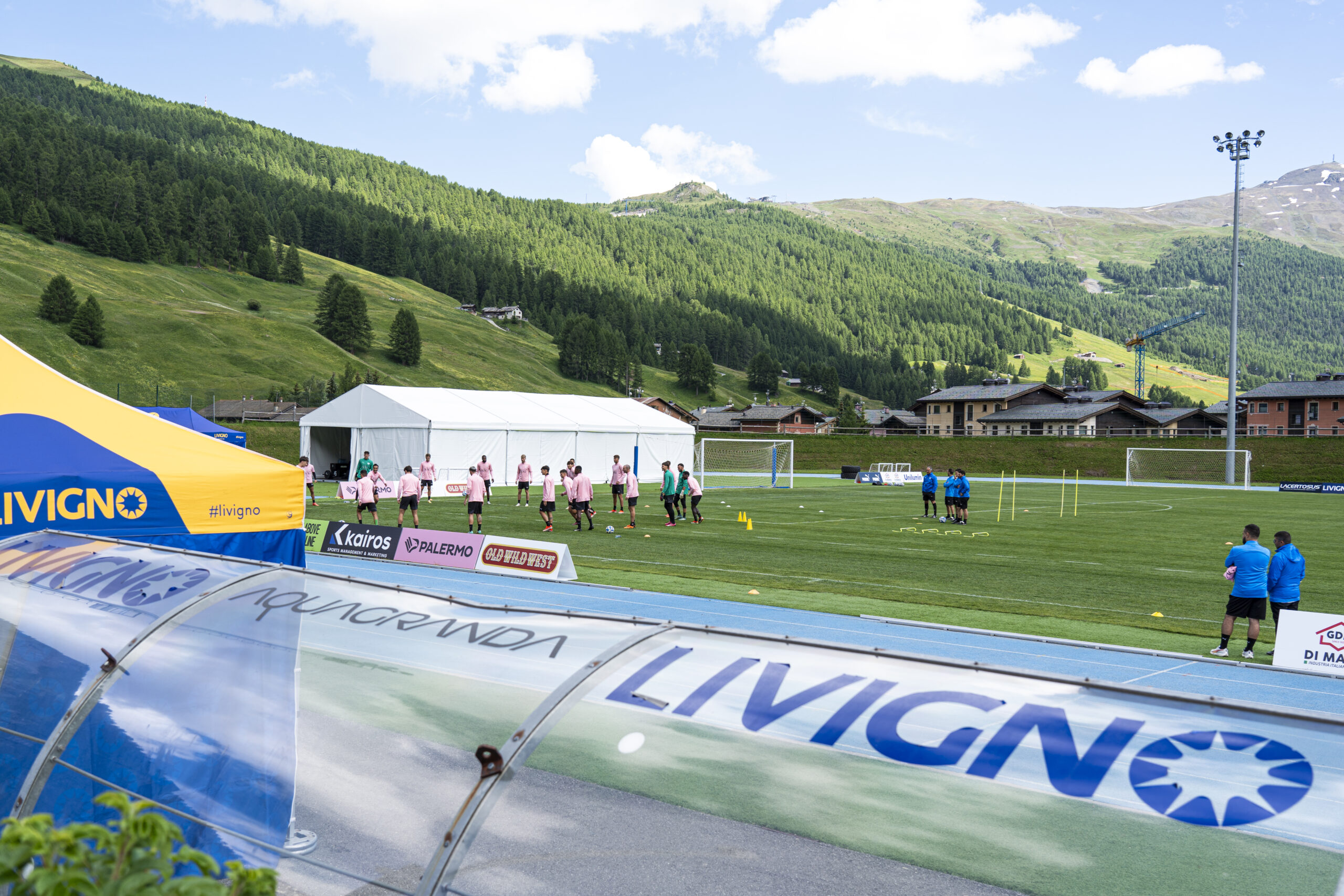 LIVIGNO E PALERMO FC: IL RITIRO SI CHIUDE CON OTTIME SENSAZIONI “Accoglienza ottimale”: mister Dionisi soddisfatto delle settimane trascorse nel Piccolo Tibet