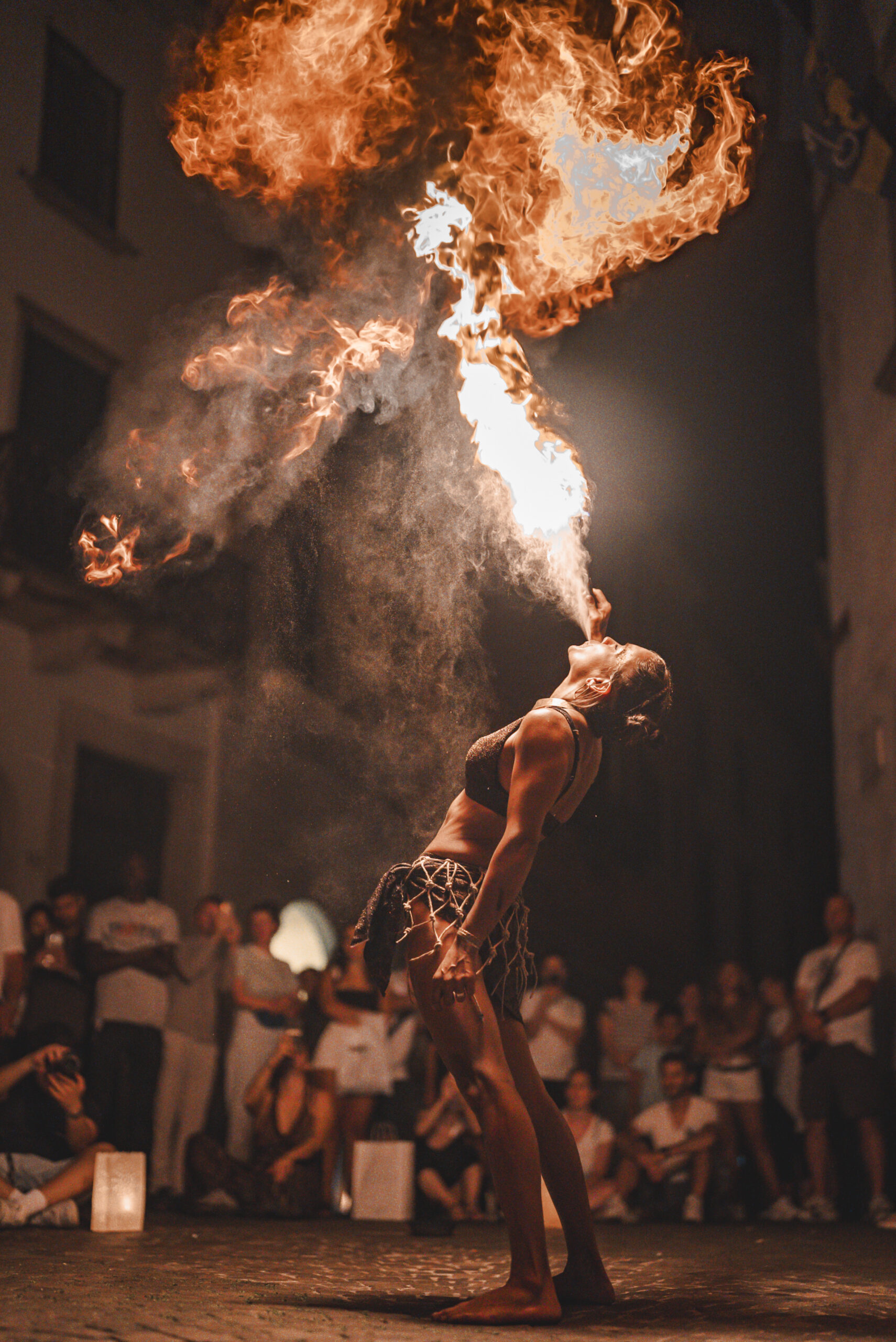 NOTTE DI SAN LORENZO, PIENONE A CHIAVENNA? Grande successo per l’evento inserito nel ricco calendario allestito dai commercianti.Migliaia le persone in festa nel centro storico della città della Mera