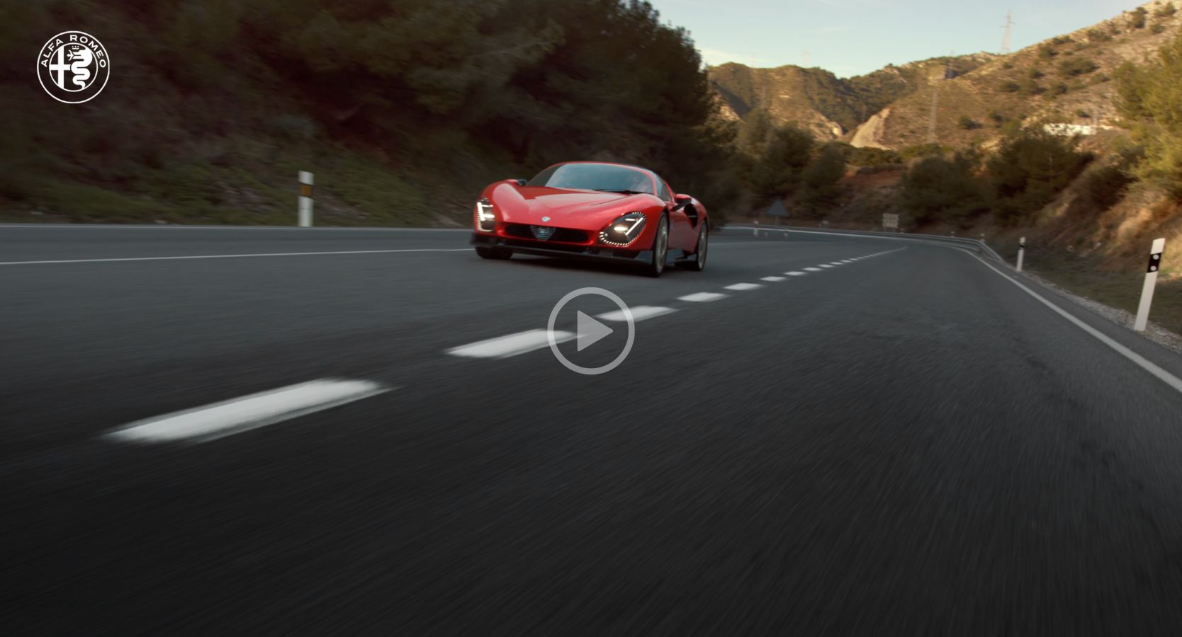 Alfa Romeo 33 Stradale. Questo è il suo “ruggito”