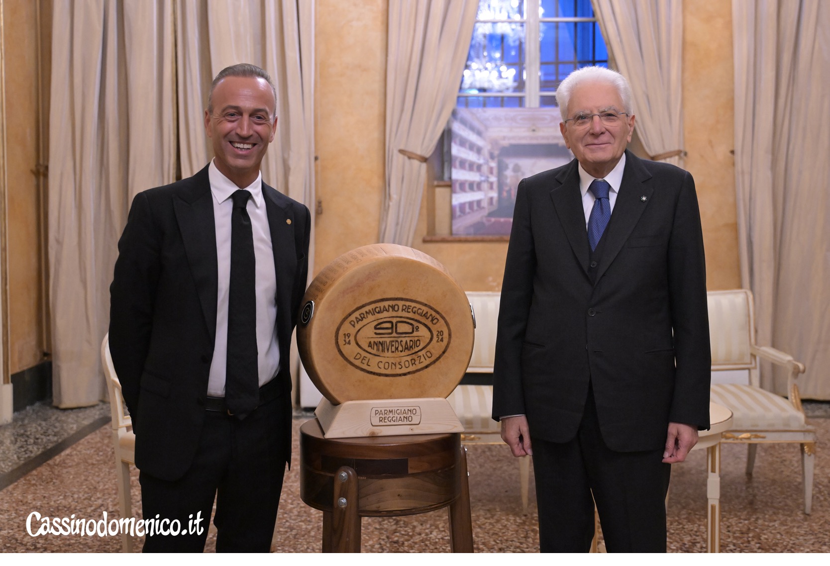 PARMIGIANO REGGIANO: IL CONSORZIO FESTEGGIA AL TEATRO REGIO DI PARMA IL NOVANTESIMO ANNIVERSARIO DELLA FONDAZIONE, ALLA PREGIATISSIMA PRESENZA DEL PRESIDENTE DELLA REPUBBLICA SERGIO MATTARELLA